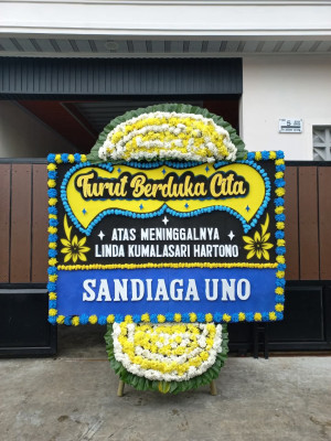 Papan Bunga Duka di Lengkong Gudang Timur